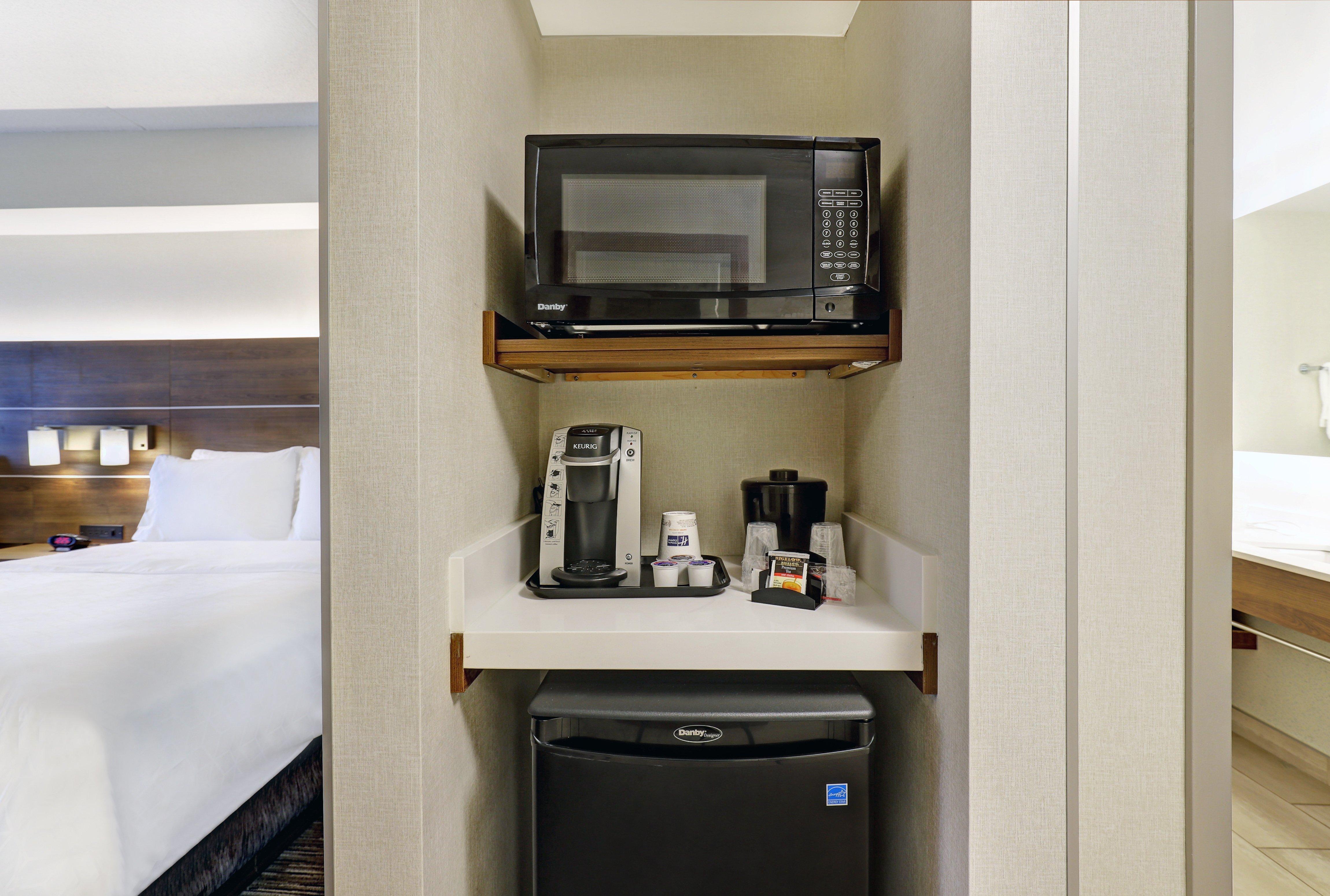 Holiday Inn Express Whitby Oshawa By Ihg Екстериор снимка